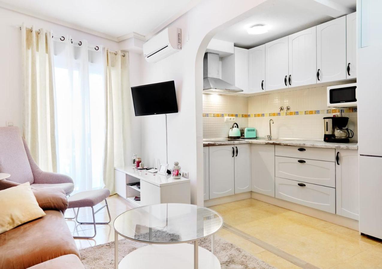 Almudena Playa Del Cura En Torrevieja Apartment Exterior photo